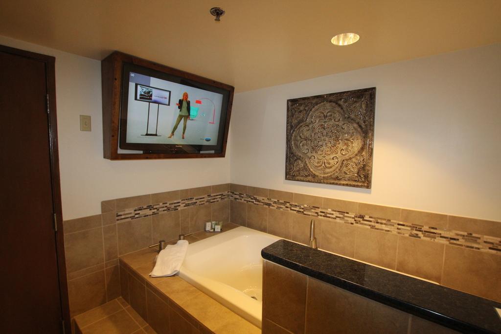Grand Z Hotel Casino By Red Lion Hotels (Adults Only) Central  City Bagian luar foto