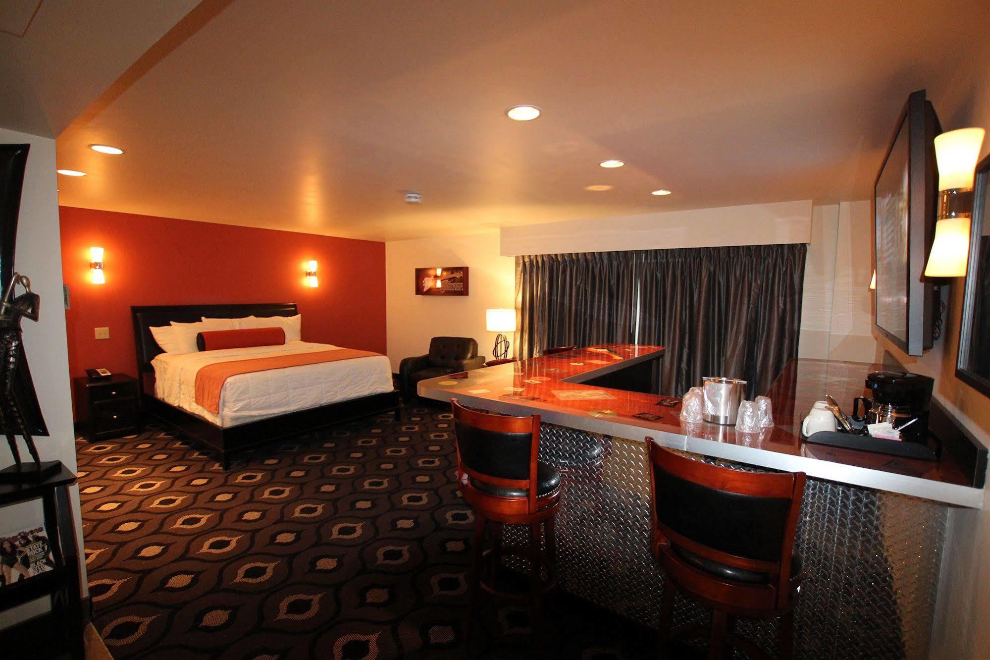 Grand Z Hotel Casino By Red Lion Hotels (Adults Only) Central  City Bagian luar foto
